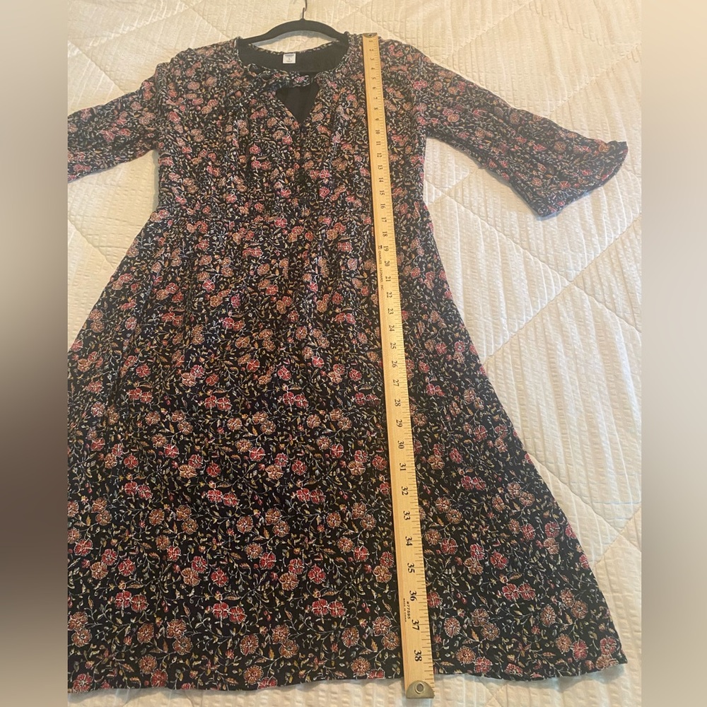 Old Navy Dress Womens Large Black Floral Stretch Waist Bell Sleeve cottagecore - Picture 4 of 10
